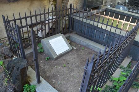 Navtlugi Jewish Cemetery