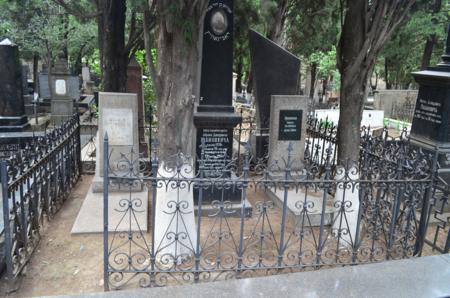 Navtlugi Jewish Cemetery