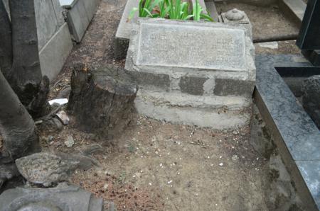 Navtlugi Jewish Cemetery