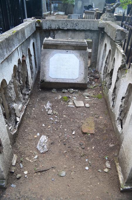 Navtlugi Jewish Cemetery