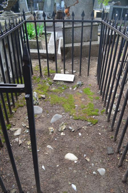 Navtlugi Jewish Cemetery