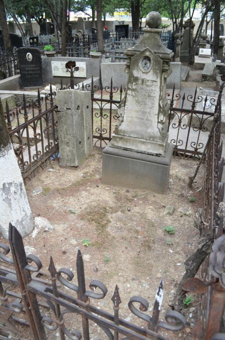 Navtlugi Jewish Cemetery