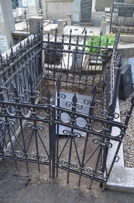 Navtlugi Jewish Cemetery