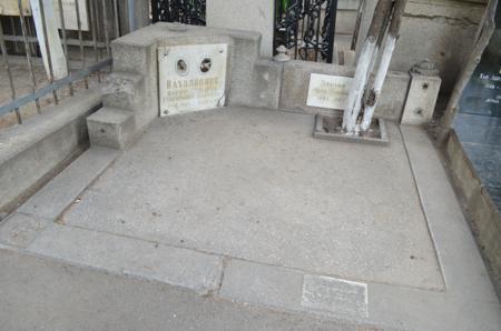 Navtlugi Jewish Cemetery