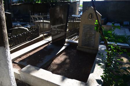 Navtlugi Jewish Cemetery