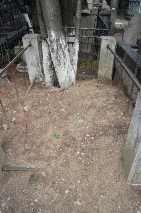Navtlugi Jewish Cemetery