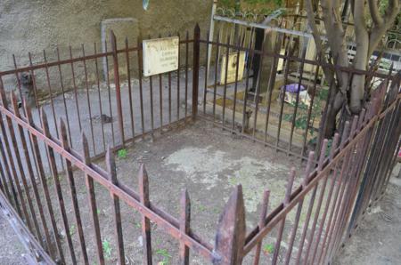 Navtlugi Jewish Cemetery