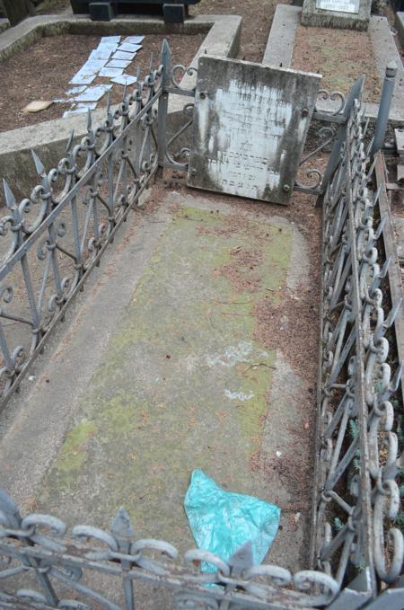 Navtlugi Jewish Cemetery