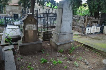 Navtlugi Jewish Cemetery