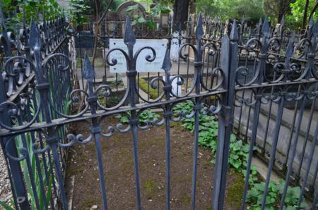 Navtlugi Jewish Cemetery