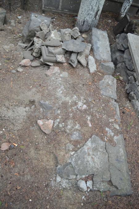 Navtlugi Jewish Cemetery