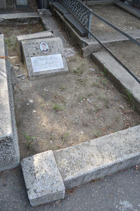 Navtlugi Jewish Cemetery