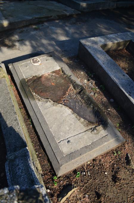 Navtlugi Jewish Cemetery