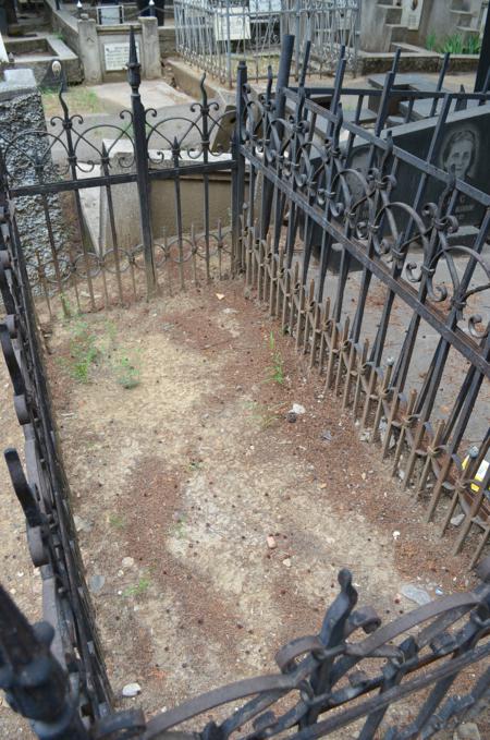 Navtlugi Jewish Cemetery