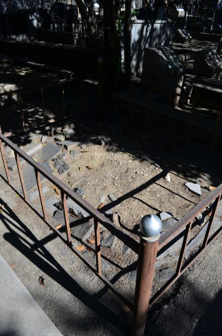 Navtlugi Jewish Cemetery