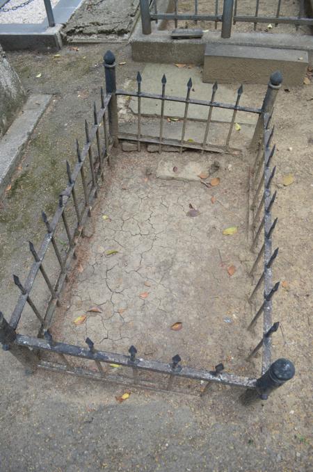 Navtlugi Jewish Cemetery