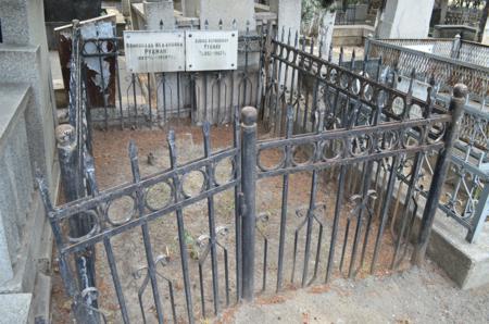 Navtlugi Jewish Cemetery