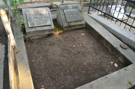 Navtlugi Jewish Cemetery