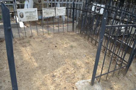 Navtlugi Jewish Cemetery