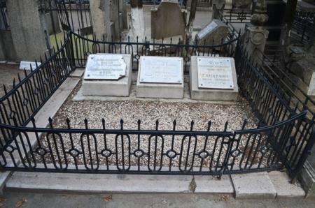 Navtlugi Jewish Cemetery