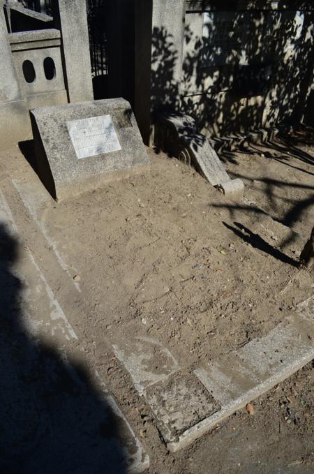 Navtlugi Jewish Cemetery