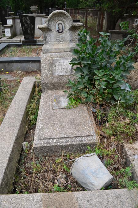 Varketili Jewish Cemetery