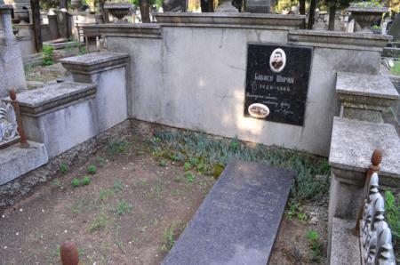 Varketili Jewish Cemetery