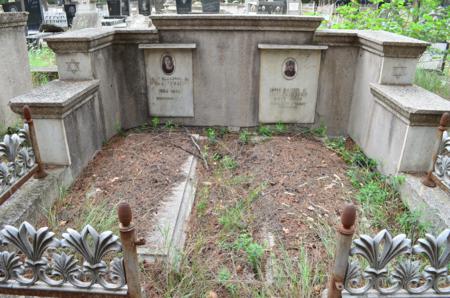 Varketili Jewish Cemetery