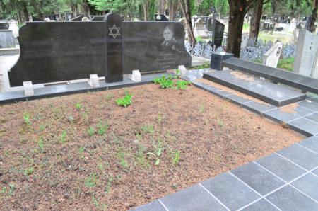 Varketili Jewish Cemetery