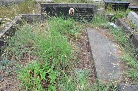 Varketili Jewish Cemetery