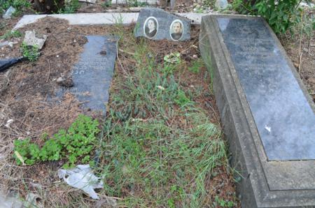 Varketili Jewish Cemetery