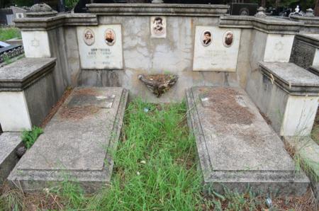 Varketili Jewish Cemetery