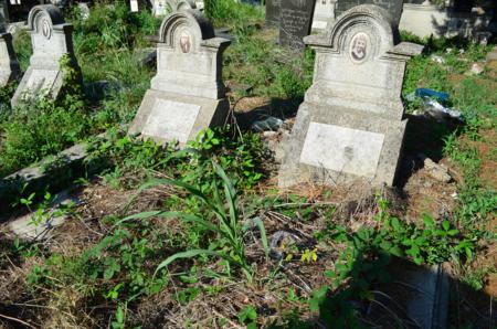 Varketili Jewish Cemetery