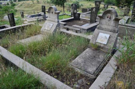 Varketili Jewish Cemetery