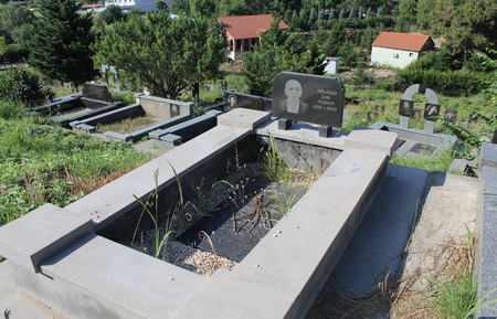 Varketili Jewish Cemetery