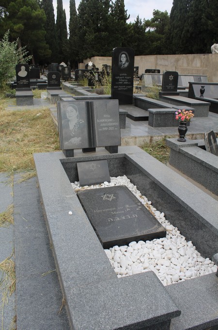 Varketili Jewish Cemetery